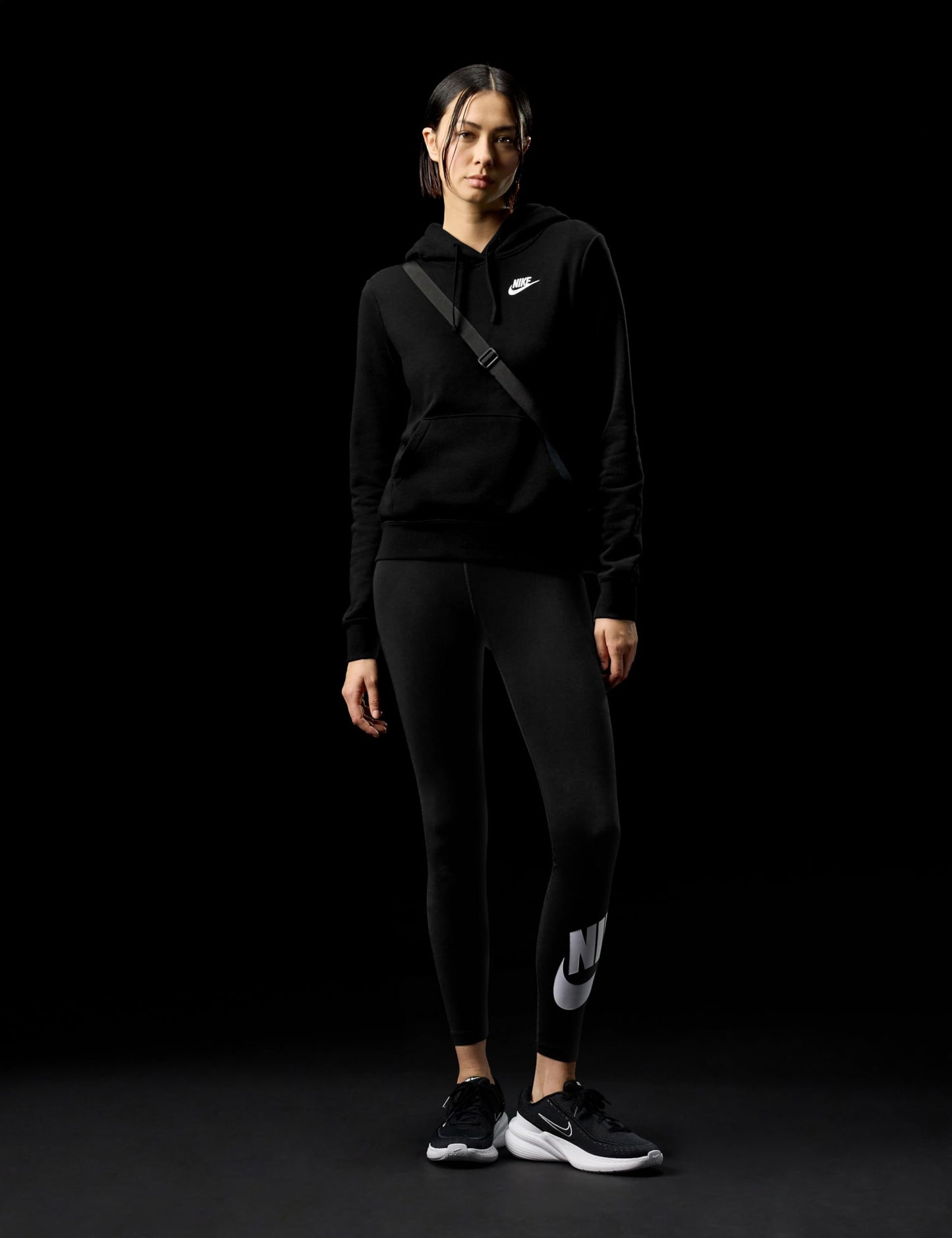 Nike Women's Sportswear Club Fleece Pullover Hoodie, Black/White, Small
